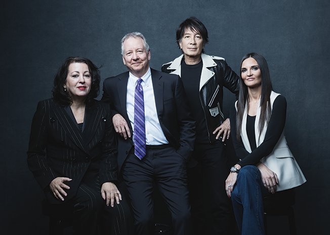 Adweek's tweet photo. Adweek's Global Agency of the Year: In turbulent times, @Ogilvy seamlessly ushers in a new era. https://t.co/AOGpNd45uk https://t.co/jvSNCq7J59