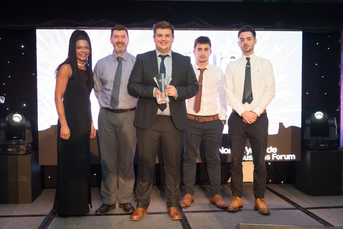 NTBusinessForum's tweet photo. Our second Apprentice Employer winner! @AccentureTechUK Congratulations #NTBA2016. @GenNorthEast https://t.co/3Ya0KLFw31