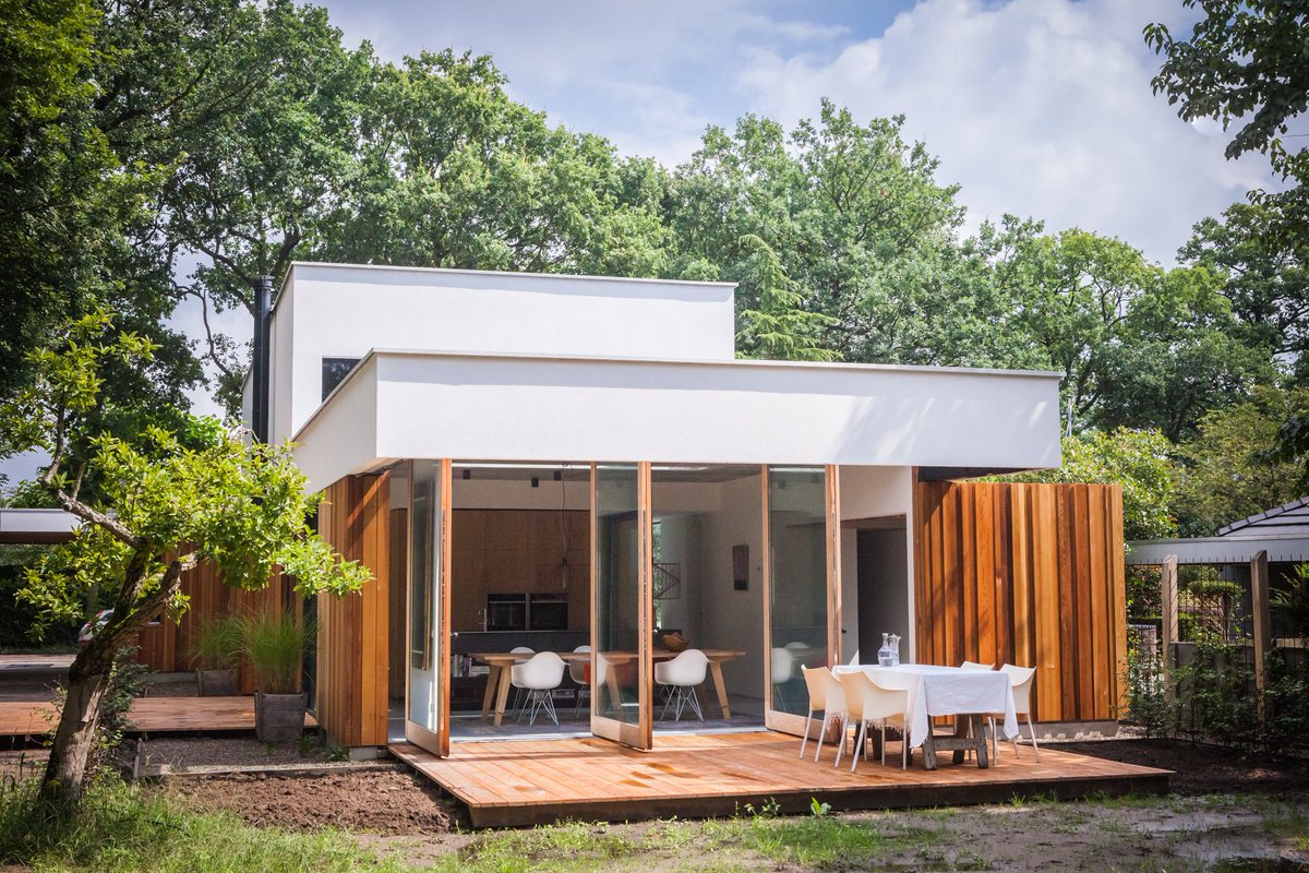 Strikolith's tweet photo. Deze woning in Ulvenhout voorzien van #Strikotherm #Variostar en afgewerkt met #Strikolith Pearlcoat. Aangebracht door #vanGilsGevelisolatie https://t.co/PRSfX2TgQU