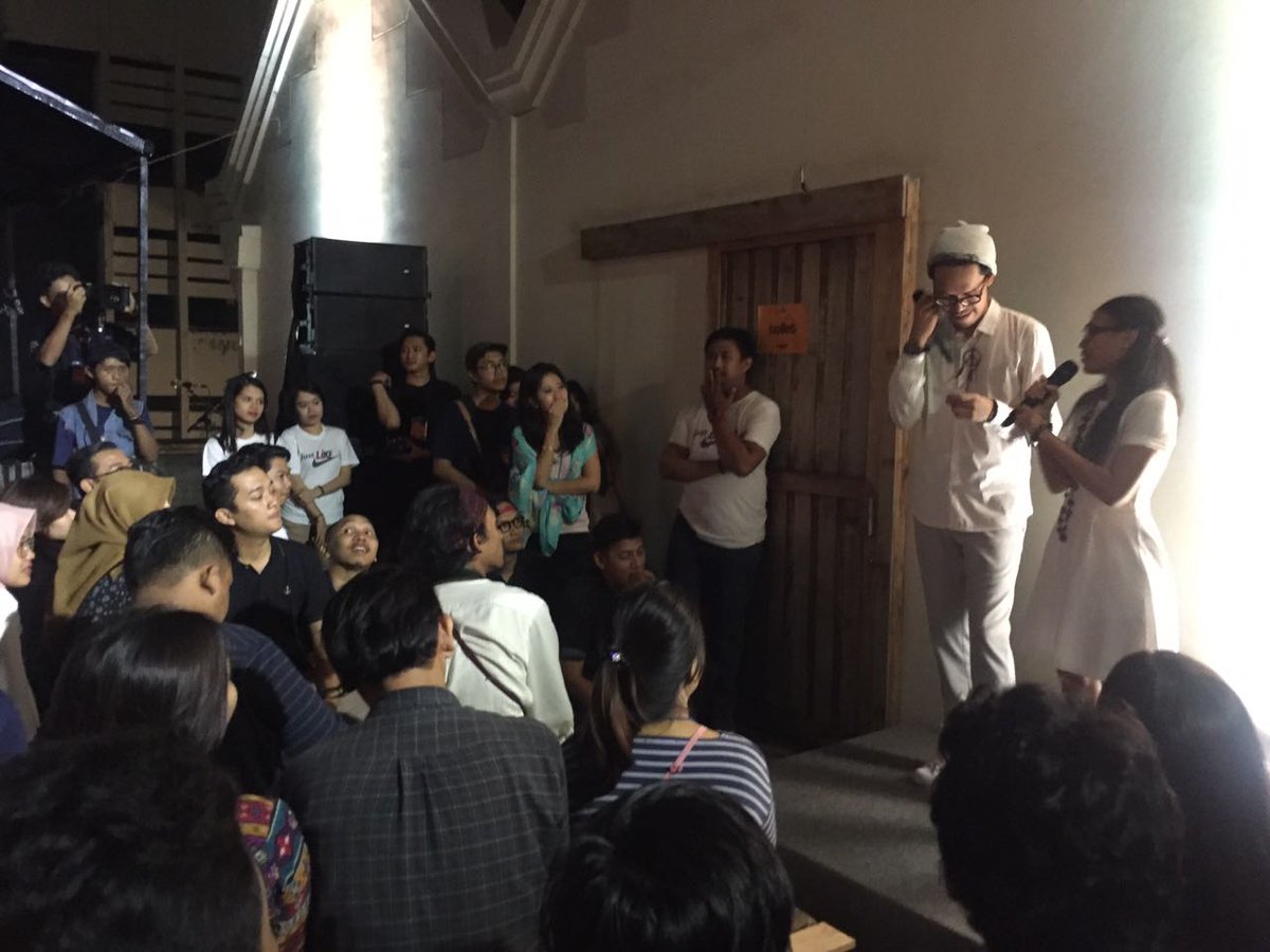 earNight 2019 tweet media