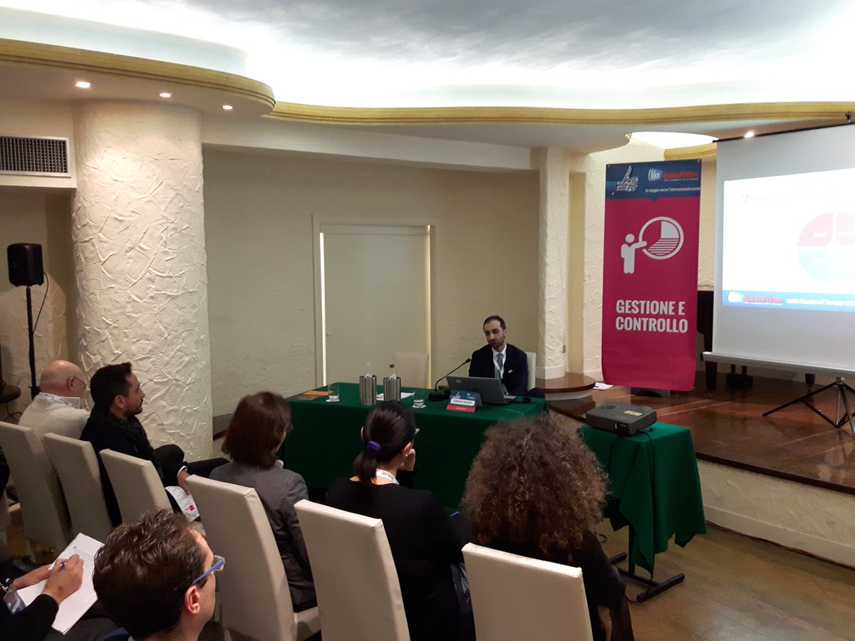 Domenico Basanisi di CBRE ci spiega le varie modalità gestionali di una struttura alberghiera #liketourism2016