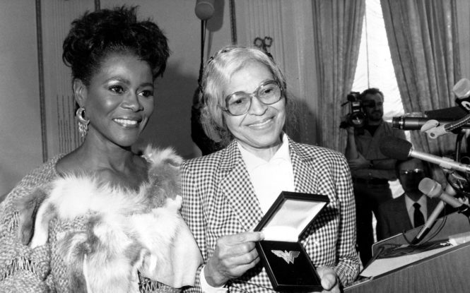 EBONY's tweet photo. Rosa Parks’ Power Move — In Her Own Words: https://t.co/JH2v6gWkpO #MondayMotivation https://t.co/3ofzzlfiy3