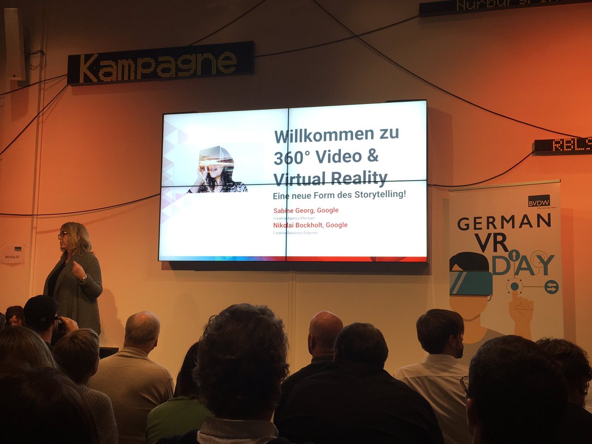 Jetzt kommt <a href="/GoogleDE/">Google Deutschland</a> mit Beispielen zu 360 Grad Videos der neuen Form des #Storytelling. #vrday16 #VirtualReality <a href="/BVDW/">BVDW</a> <a href="/telefonica_de/">Telefónica Germany</a>