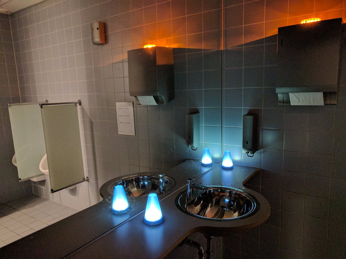 k_meesters's tweet photo. Lights out @tudelftTBM restroom? No prob, just break out the lights from your fly out kit #BePrep #CrisisManagement #ActionResearch @tudelta https://t.co/7nyKkAvbB6