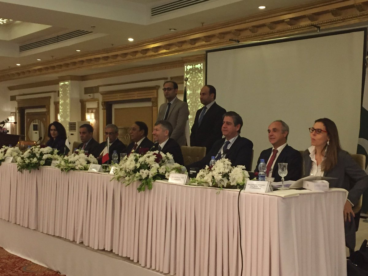 Signing ceremony at the end of fruitful discussion of Italy-Pak Joint Economic Commission