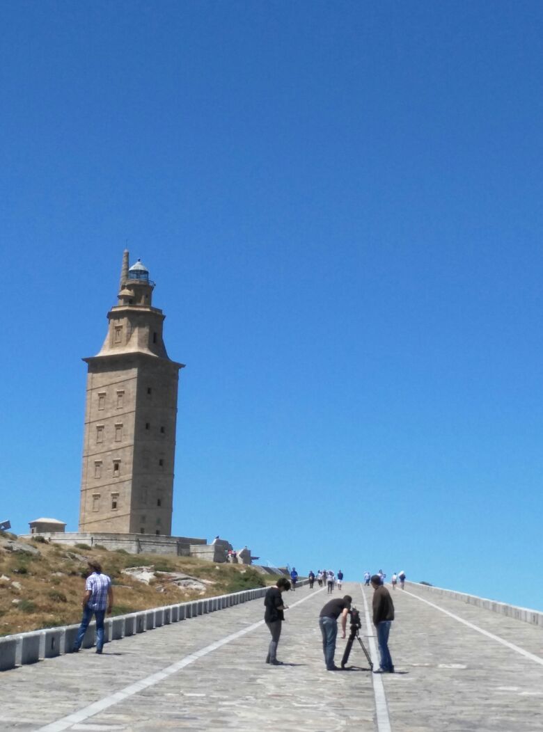 la mitad invisible tweet media