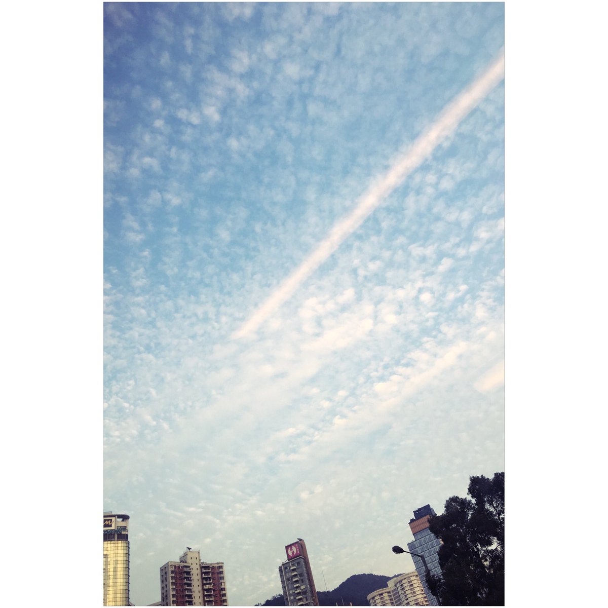 janvensix's tweet photo. #bedofclouds... βοΈπ€β
οΈπ₯βοΈ #ALDUBTwinsOutSoon #EncantadiaBihag https://t.co/zXnEB9IjTS