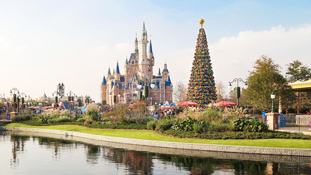 DLPupdates's tweet photo. Once upon a Disney Park – Week 48 https://t.co/M6GgIBs4dO https://t.co/owsclm3c1h