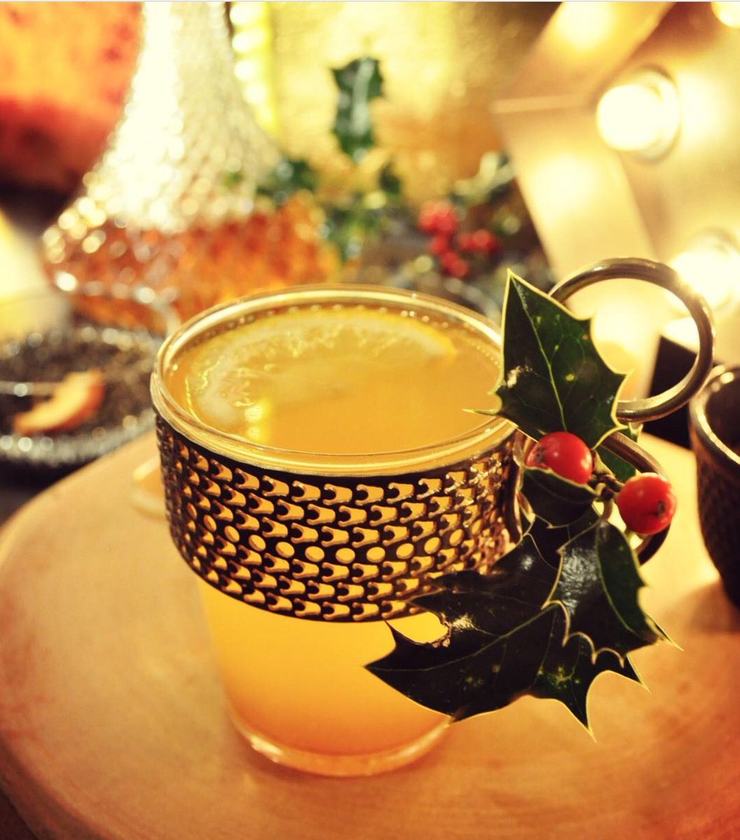 Definitely time for a Hot Toddy - don't you think?! 🎄#hottoddy #christmascocktail #winterwarmer #christmas #christmasiscoming