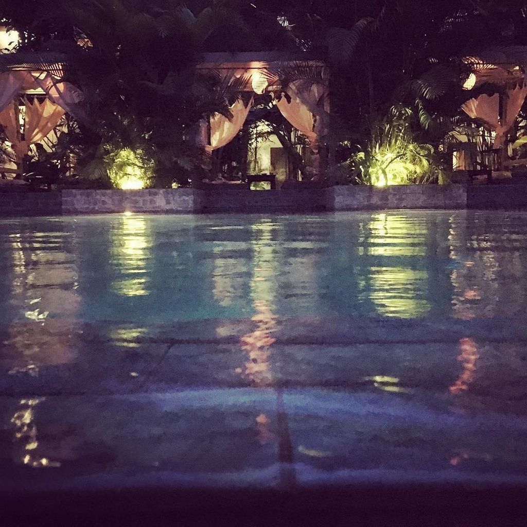 bayer_julia's tweet photo. Great to be back in paradise! #Cambodia #PhnomPenh #PoolAfterWork #InstaCambodia #InstaTra… https://t.co/fdBxjB7HIP https://t.co/4eTGaTkaYA