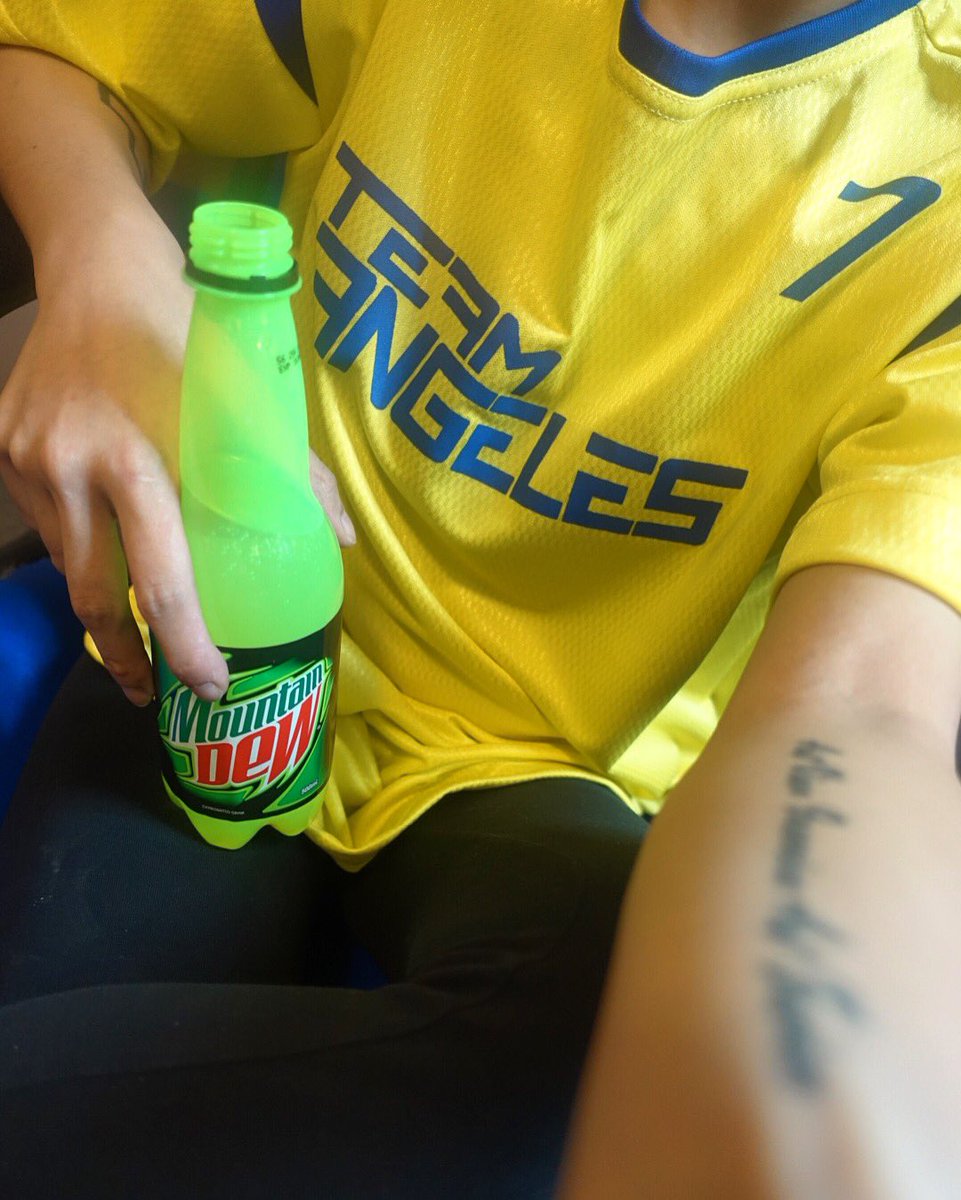 digitaloohph's tweet photo. Saying thank you to everyone from Angeles Pampanga last Saturday night! β€οΈ #AMFxRaveolution #TeamAngeles #DoTheDew https://t.co/wjVsjatWff