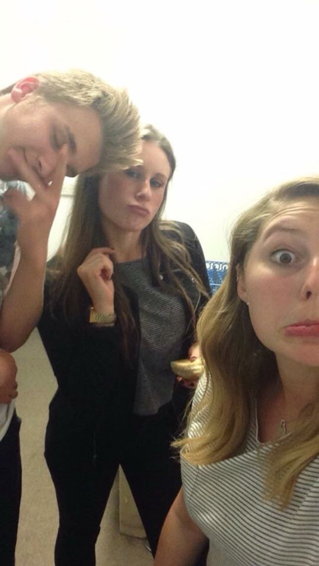 HarrietBiss's tweet photo. HAPPY BIRTHDAY CHOLE! Have the best day my love xxxxxx https://t.co/Mdp2EuGTzO