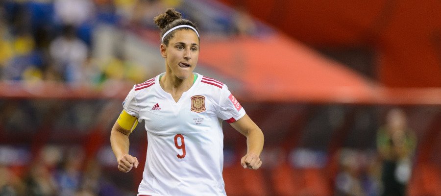 Vero Boquete: "Las niñas deben soñar ser como nosotras, no como Messi o Cristiano" atres.red/t8wvh1