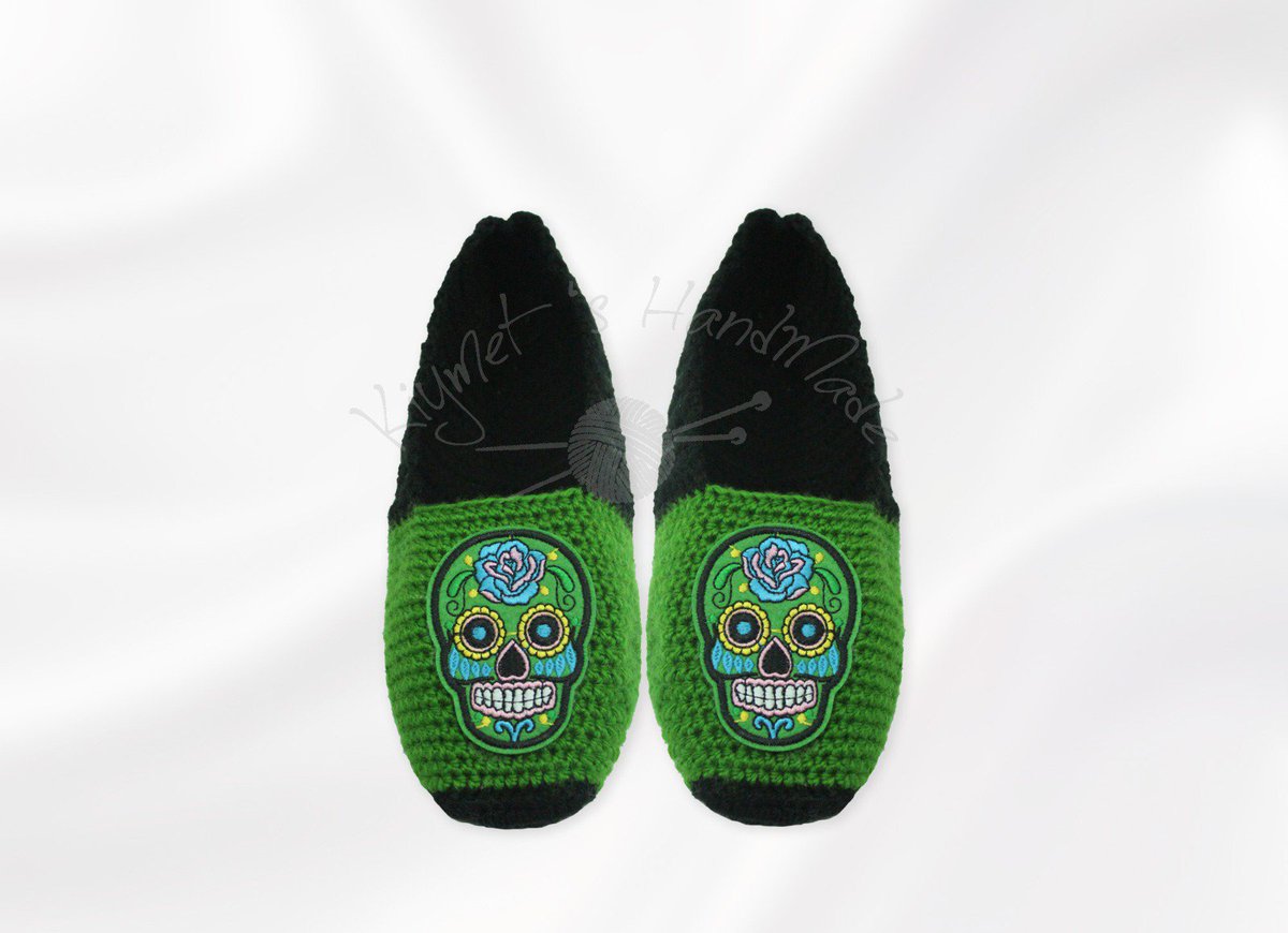 Themagicofcolor's tweet photo. #sugarskull #skull #skullslippers #green #black #hookwork #crochet #kintted #christmas #noel #santa #giftideas #unisex #patik #çetik #etsy https://t.co/UTbKc7fYGZ