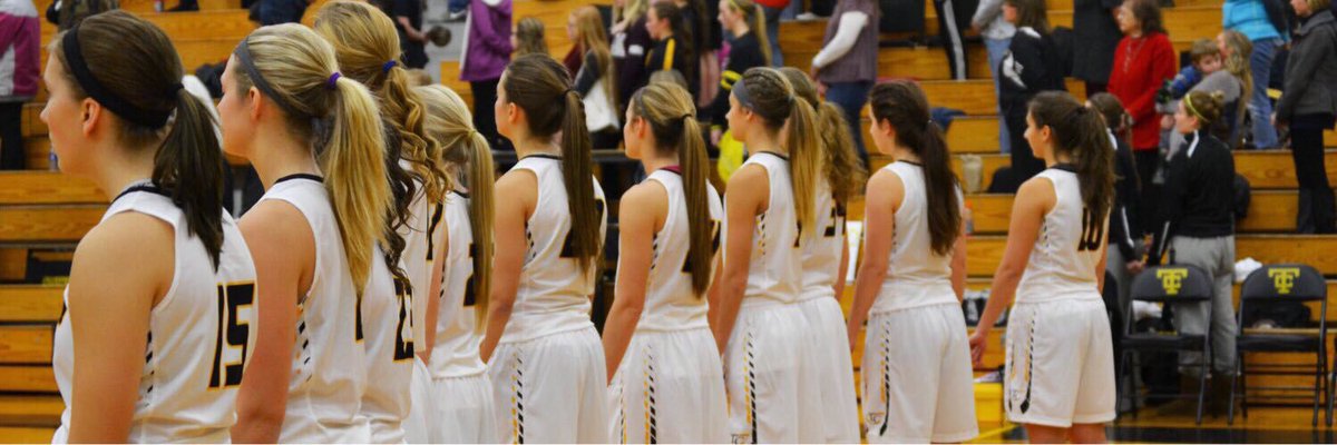 emmaholeman_'s tweet photo. Come support us in our first home game of the season tonight at 7!!🏀😈 https://t.co/Lcs8NvVfeI