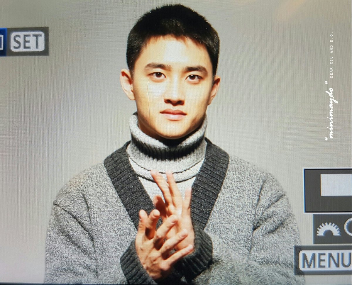 MINIMAYDO's tweet photo. 161205 형 월드타워 무대인사 #디오 #DO #경수
귀여웠다가 멋있었다가 다 해버려🙌🙌🙌 https://t.co/sY9n7Qxi0o