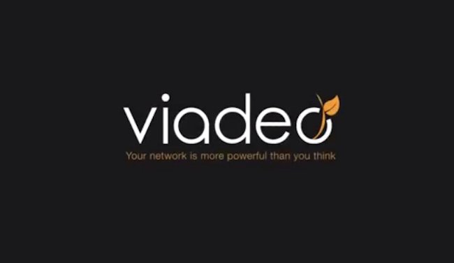 EliseLemai's tweet photo. #Viadeo : 3 experts expliquent l’échec du champion, via @frenchweb ► https://t.co/WtnyCt8Kui https://t.co/pkMZFOm2gz
