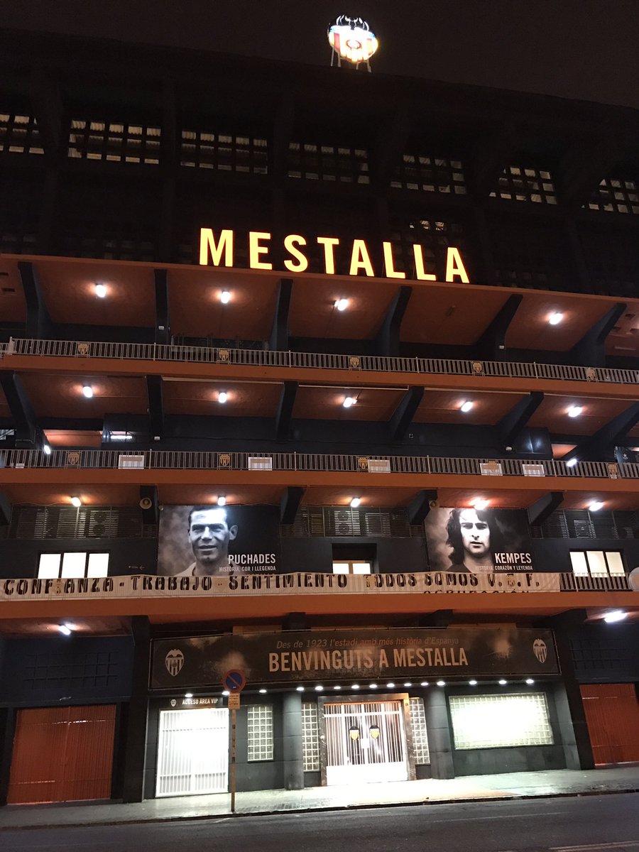 mery_vcf's tweet photo. Hasta donde nos vais a llevar @valenciacf ? Se requieren soluciones urgentes dentro y fuera del campo ¡¡HÁGANLO YA!! https://t.co/BFJylbNsW3