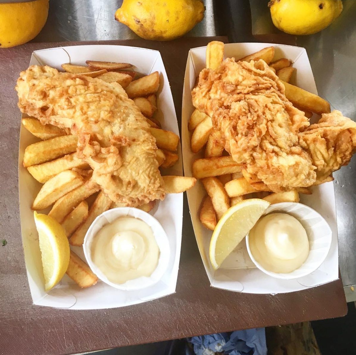 KERB_'s tweet image. TRADER O/T WEEK! @inksquidbar's doing 🐟sea bream + chips🐟 plus the usual Szechuan puffed calamari rings #KERBCAMDEN bit.ly/2e7g0At