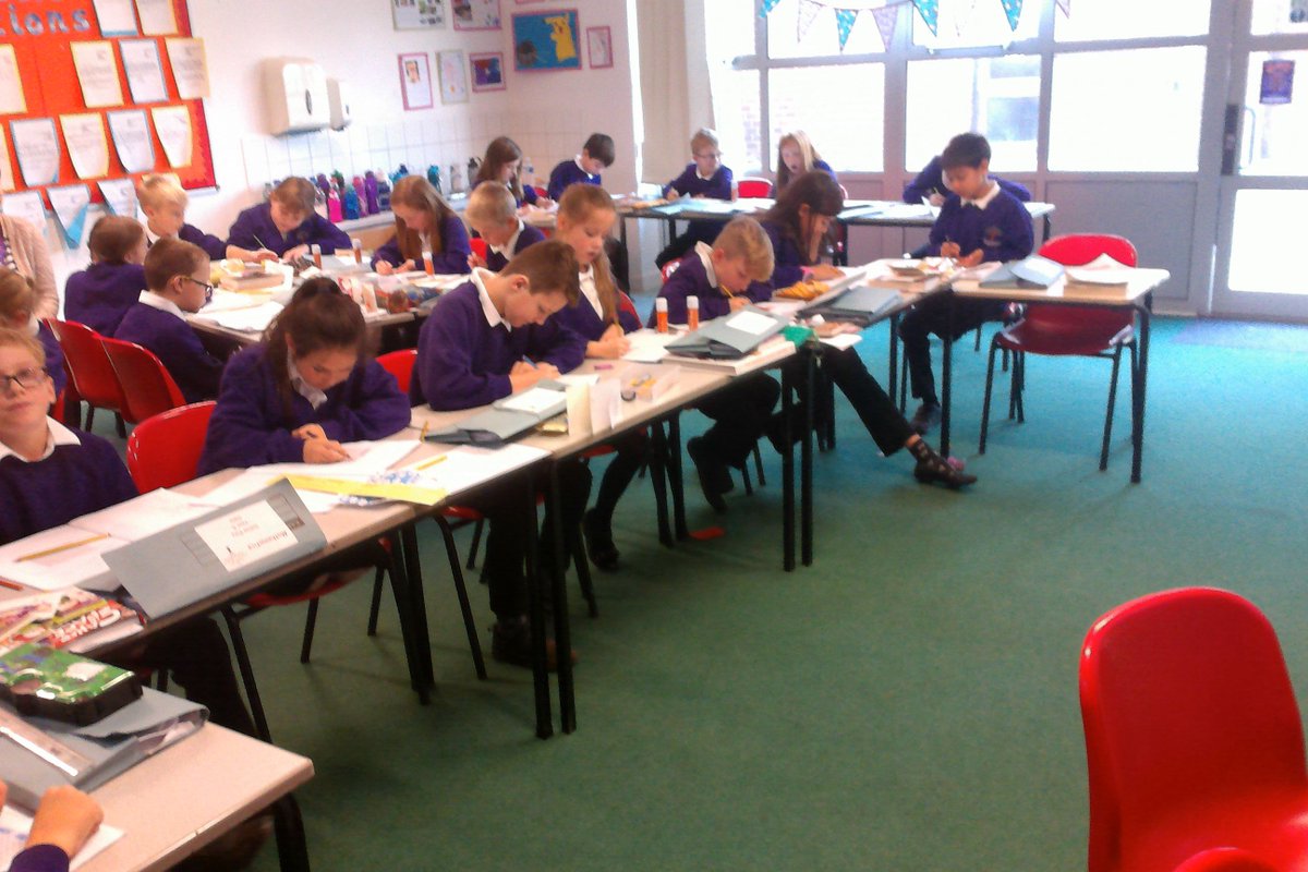 EaglesclassM's tweet photo. We looked at chicken nuggets in maths today, the question is why?@moorlandsbelton #problemsolvingweek #chickennuggets #nowwearehungry https://t.co/d7z34kIOpC