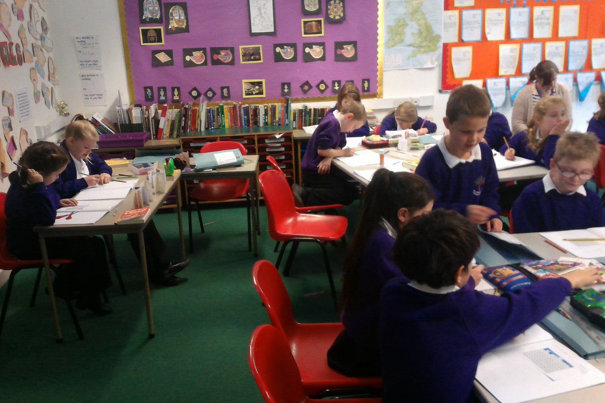 EaglesclassM's tweet photo. We looked at chicken nuggets in maths today, the question is why?@moorlandsbelton #problemsolvingweek #chickennuggets #nowwearehungry https://t.co/d7z34kIOpC