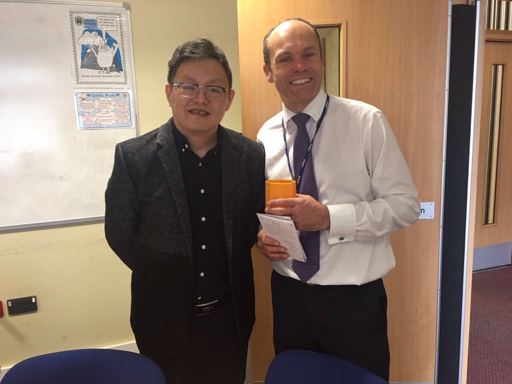 AdsettMartin's tweet photo. Jimmy arrives at SVPS #svps #glowmaths #learningfromeachother https://t.co/CfwnY1cx3V