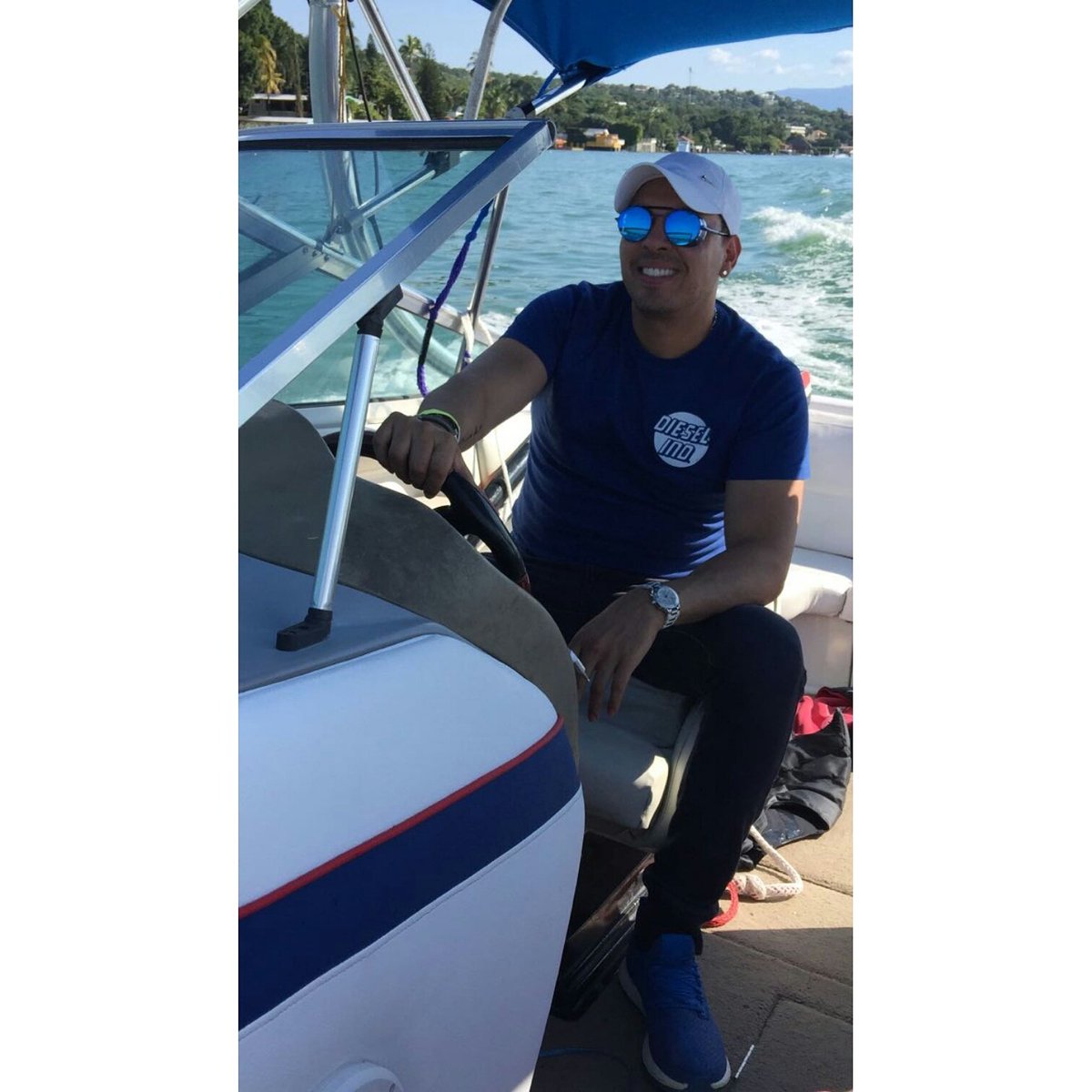 Decidete a superar obstaculos y seguir adelante#feliziniciodesemana #Rikaband de #MarioMolinares#globalartistasmexico#globalartistascolombia