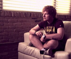 superjules69xxx's tweet photo. Playing the waiting game.... I think Ed moved the Goalposts .... 😄
#AutumnOfEd #MissingYouEd #mondaythoughts ❤ https://t.co/nRLfZInpCc