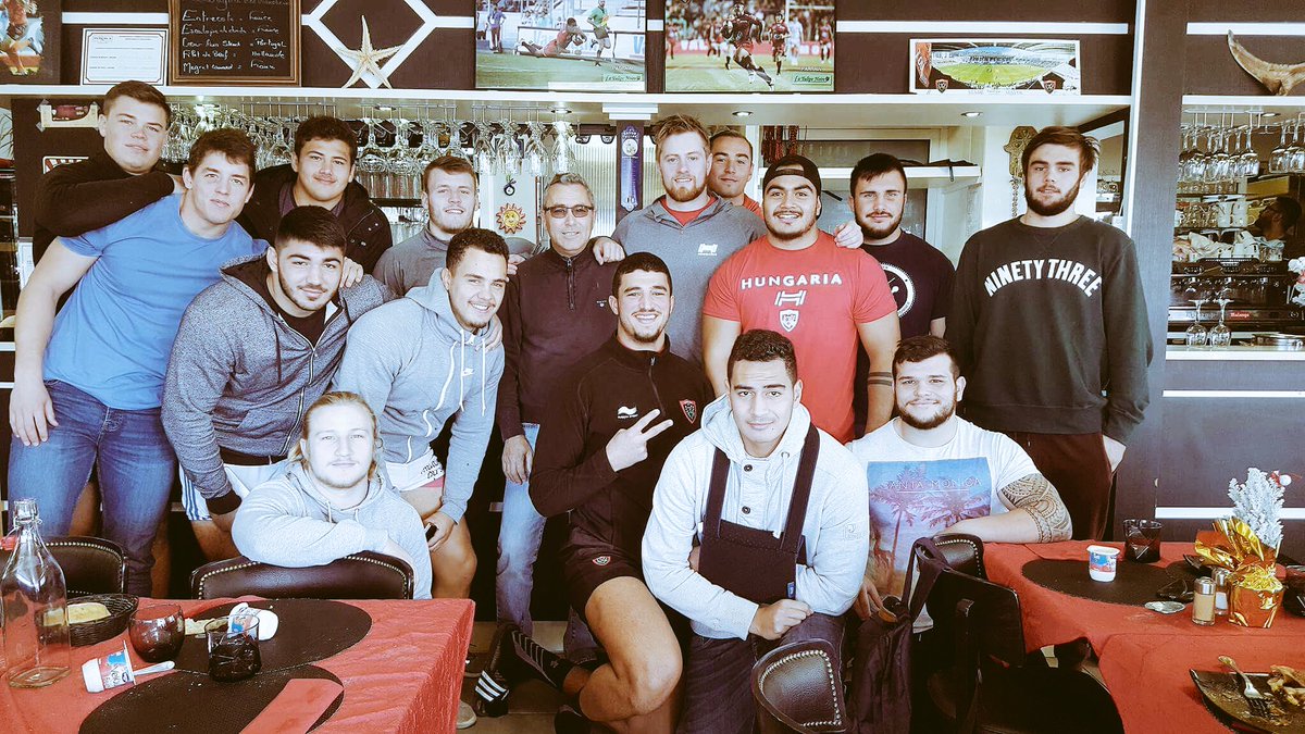 83Latulipenoire's tweet photo. Il y a les grands, mais aussi les petits qui font autant le bonheur des toulonnais 🔴⚫️

Cantine des espoirs du RCT

LTN 🌷 https://t.co/QQxjTAHNUP