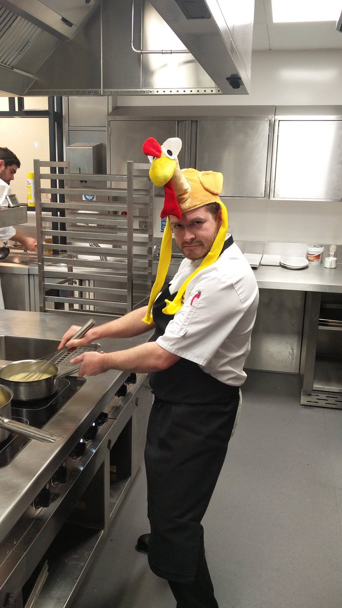 HendonTim's tweet image. Christmas is coming!!! Chef has lost the plot @DuncanMclelland @BaxterStorey #turkey #christmas