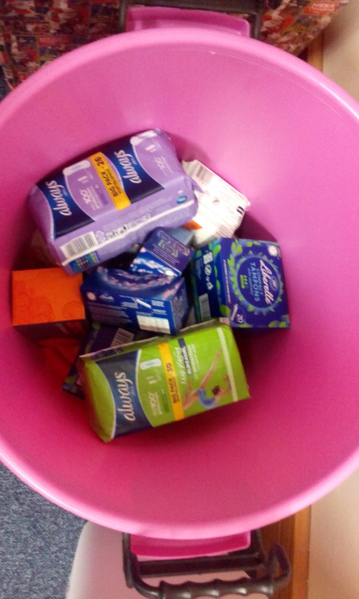 UoNSUVolunteer's tweet photo. Help get these collection bins overflowing with donations this #FestiveFortnight! Drop bits in to the SUVC, Portland Building, Mon-Fri, 10-4 https://t.co/ygR6g97ExY