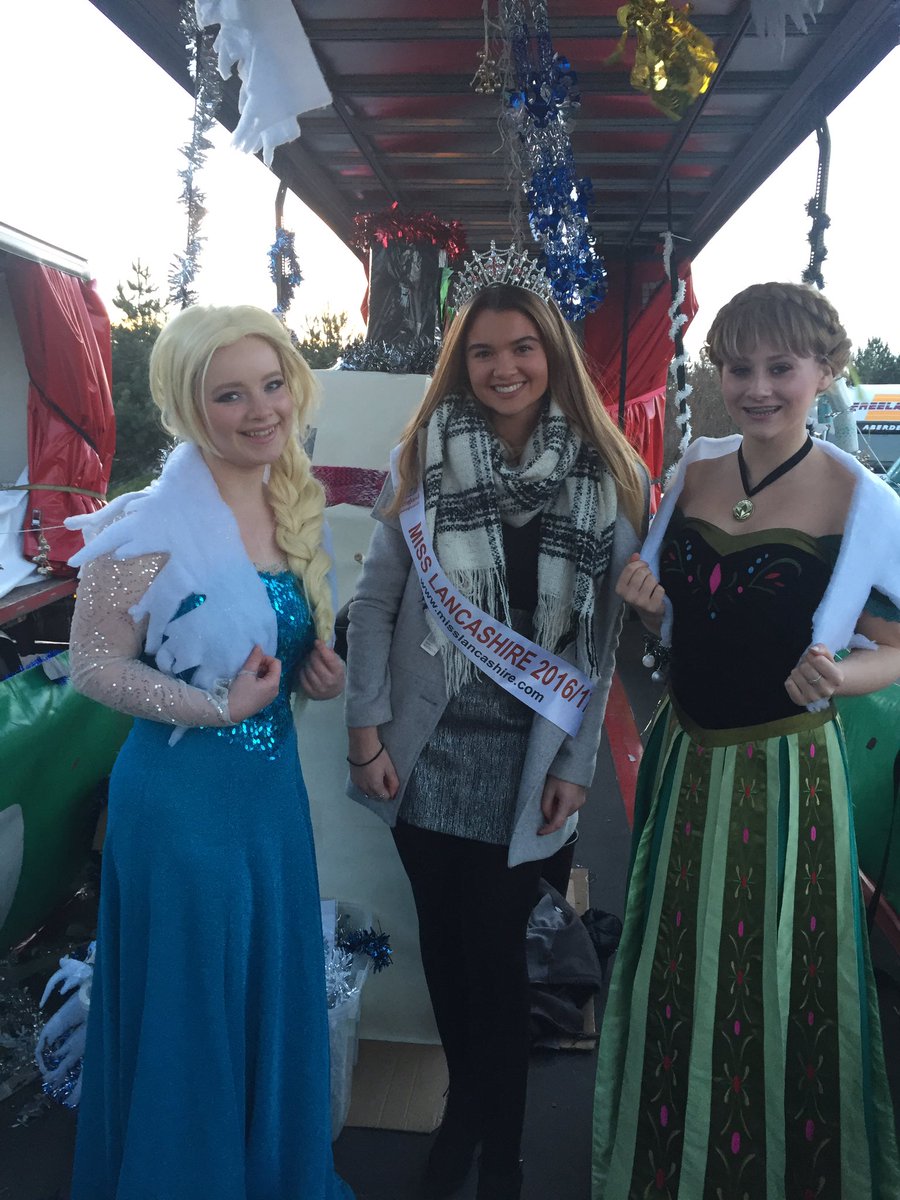 Miss_Lancashire's tweet photo. Had a great day supporting Southport's @chrisparade1! Thank you for having me💞🎄!  @missenglandnews @MissEnglandNW https://t.co/ejLJbBQync