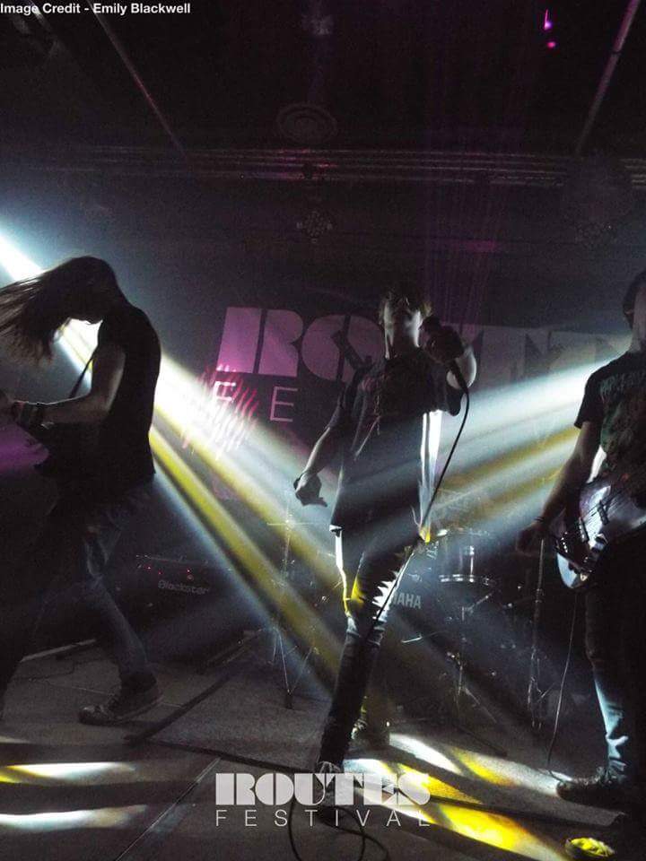 Minus Eight - Ground Control youtu.be/BUsriFi8JtY #metalcore #bbcintroducing #kerrangfreshblood #unsigned #youngmusic #debutep