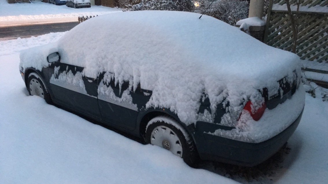 artsandnicole's tweet photo. Oh, #GoodMorningWinter. #WinterInCanada. https://t.co/MB0eSKNKk7
