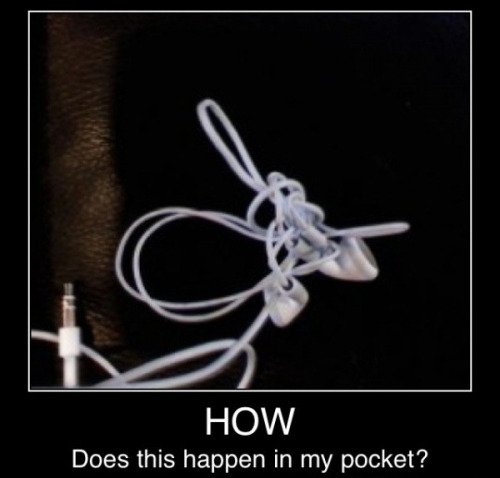 AxgioTech's tweet image. Prevent this from happening, switch to #wireless #headphones now. Try the #AXGIO #Backfit. They're made for this! amzn.to/2g28NgJ