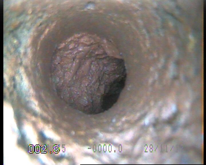 ratdetective's tweet photo. Defects like this within a couple of metres of a property will allow rats to leave drainage systems and enter wall cavities and sub-floors https://t.co/IfR87YbQHi