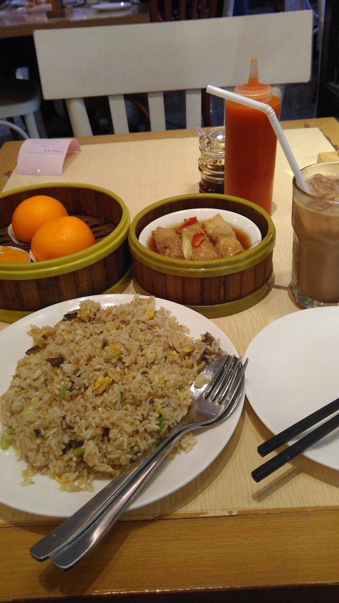 nQe_FeLi's tweet photo. Dinner b2 👶 @ImperialKitche https://t.co/hxk5F1ymRZ