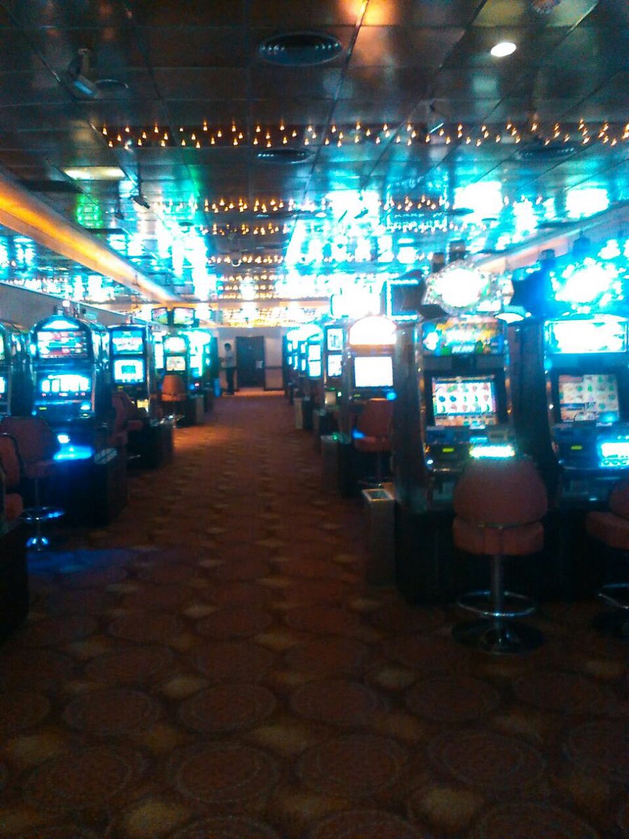 PrensaALEARA's tweet photo. Paro de bingos y casinos. Berazategui - Adrogué - Olavarría - Lanús. https://t.co/4lhUs0d18B