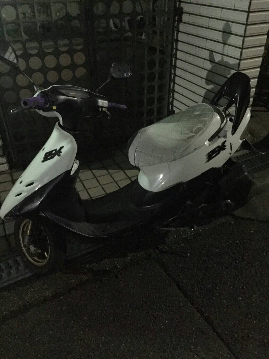 J5F8ql's tweet photo. ZX売ります!
自家塗装します
希望の色に塗装します
不具合ありません https://t.co/iTgkWefwNU