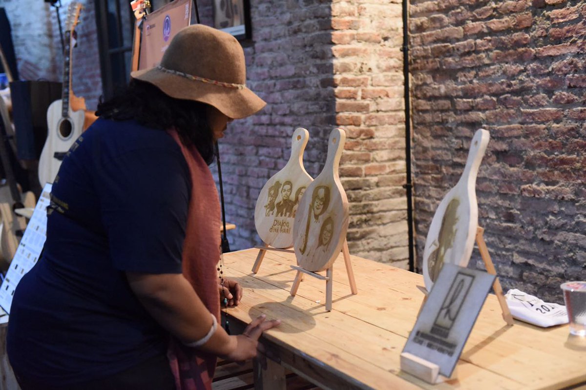 Tidak ketinggal booth dari Haskaa Custom Craft . Unik ya😊 #earnightreport