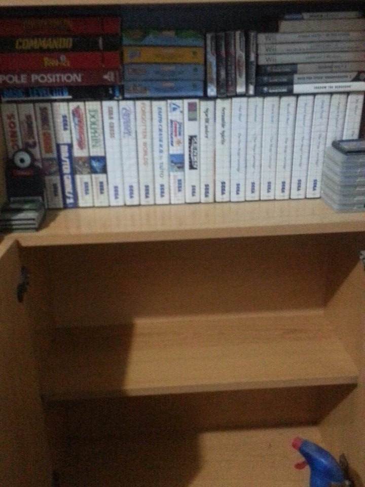 TheMakoMod's tweet photo. Haciendo sitio abajo de la #GameTower  para sacar del altillo algunas joyas que llevan demasiado tiempo a la sombra.

It's hardware time! https://t.co/FooswjS1sZ
