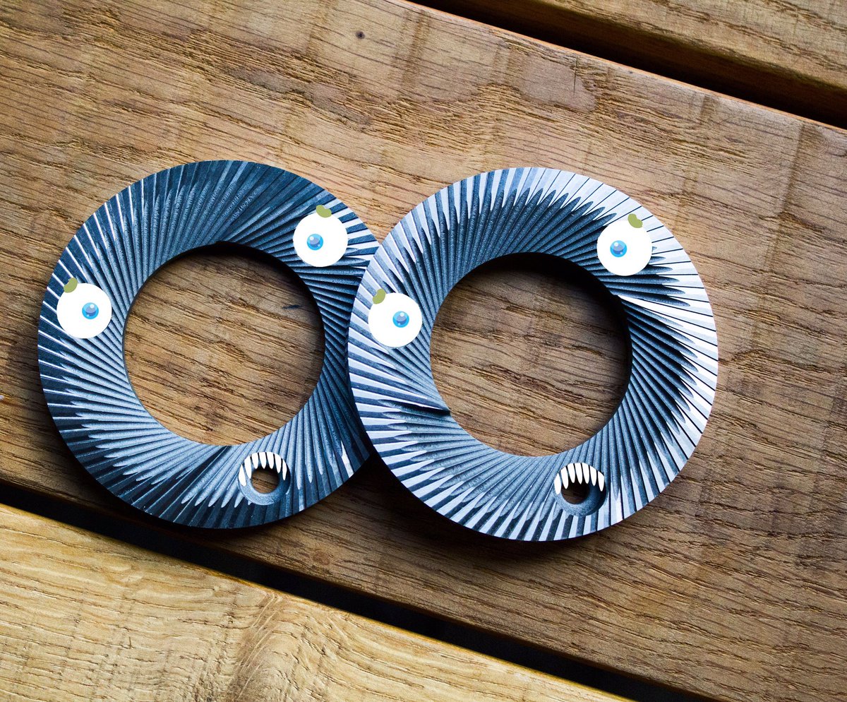 KofiBrand's tweet photo. Finally got new burrs for our EK43 but no one wants to touch them to replace old ones 🤔🙀😈
#ek43 #mahlkonig #baristadaily #primulator https://t.co/svq1UTYXX3