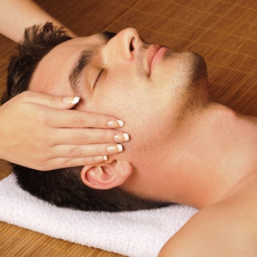 patitot16's tweet photo. relaxing with full body massage..!! https://t.co/sE0Z4wGqH4