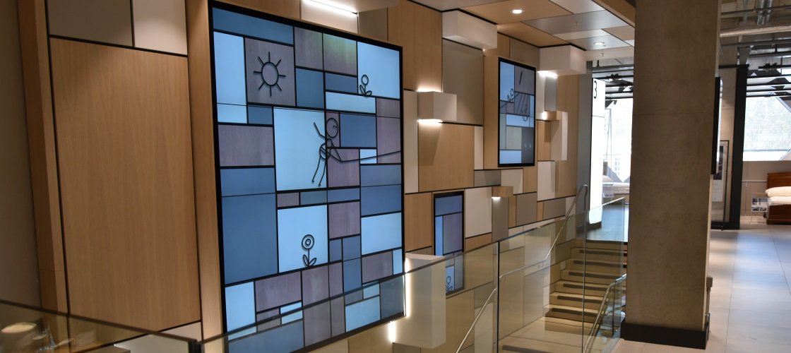 edge_lighting's tweet photo. With over half a million visitors in the first week @johnlewisretail have been well received in the heart of #Leeds https://t.co/A8Xu2ystRF https://t.co/L0x10LyUfx