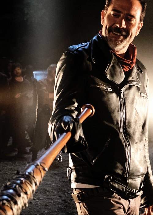 TWDFrancophone's tweet photo. Quel est votre avis global sur ce début de saison de #TheWalkingDead? https://t.co/VYBNaOAr78