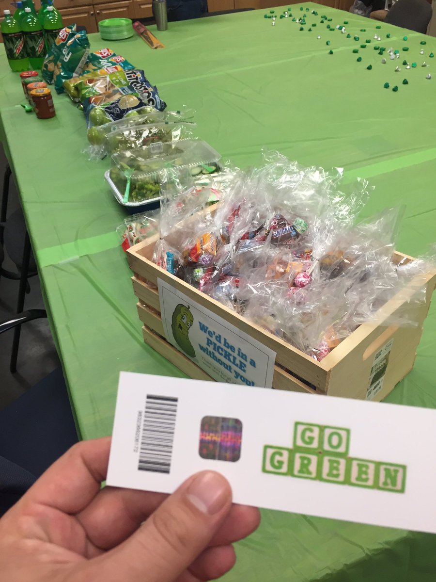 theDAlsobrooks's tweet photo. VOA! It's here! #doublegreen #VOA2016 #eatgreen #drinkgreen #livegreen https://t.co/wLOC8nOOC0