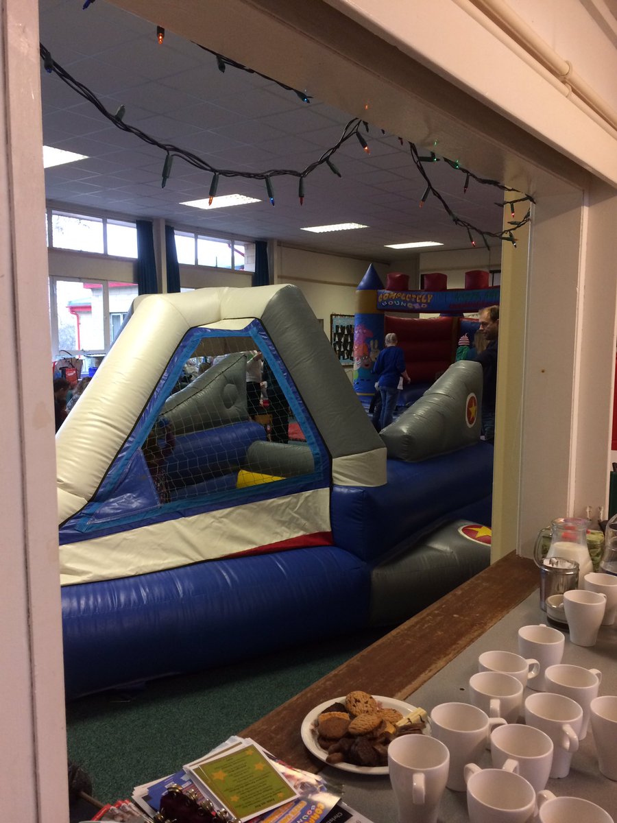 ympenn2's tweet photo. Toddler Christmas party, I want a go! #henbury #tooold #christmasisfun https://t.co/oae6L1Pv6r
