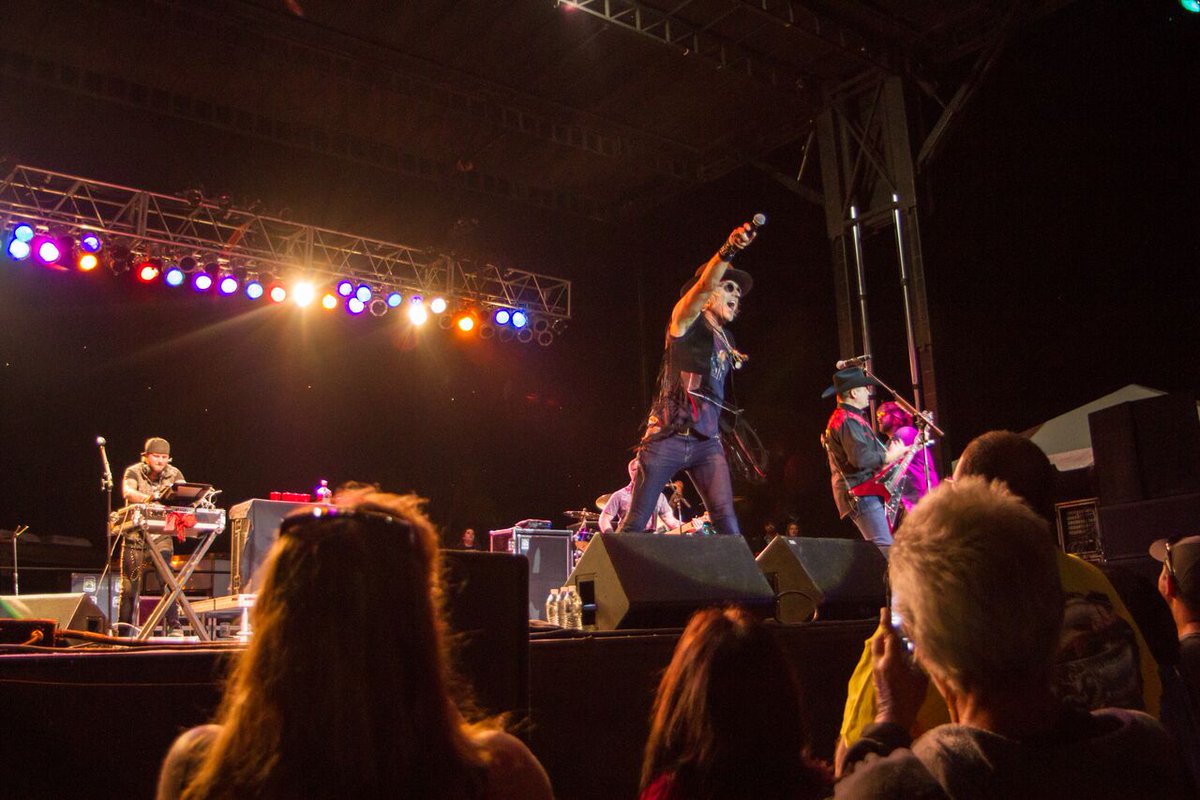 OcoeeMusicFest's tweet photo. What was your favorite concert at the festival this year? We’re already working on bringing in more great artists for 2017! #OFDF16 https://t.co/4t176Ad1Fp