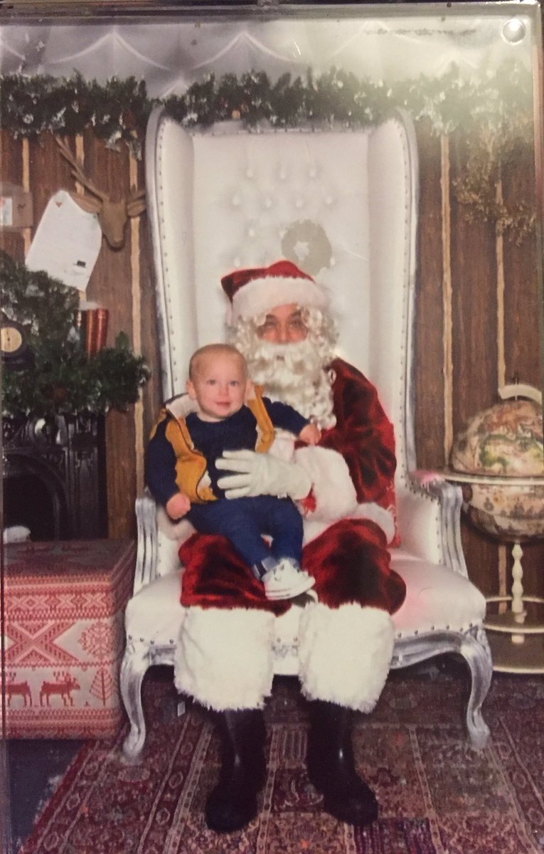 michagoring89's tweet photo. @centremk Very disappointed cigarette packet under santas chair and the photo is wrecked I'm so disappointed! https://t.co/YzVlUTBX5P