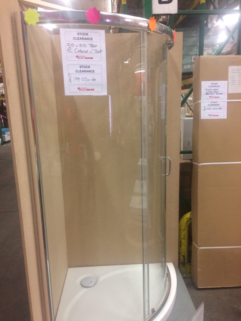 BBaseClearance's tweet photo. Our unbeatable value 900 shower enclosure and tray. Only £199 plus vat. #HomeImprovement https://t.co/Q05JG4t7EM